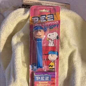 PEZ Snoopy and Charlie Brown Candy Dispenser - Blue